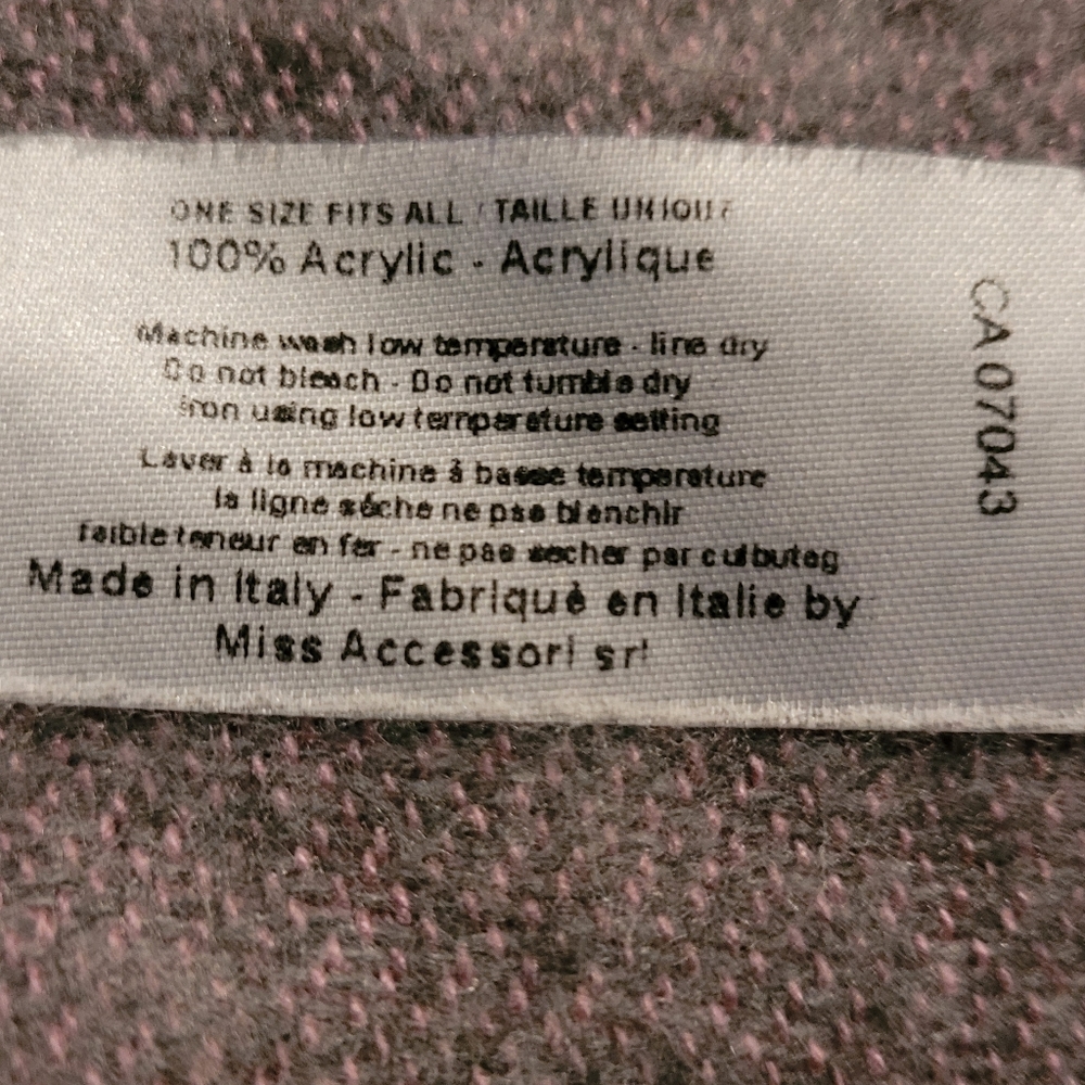 Made In Italy Cape EUC - Picture 5 of 5
